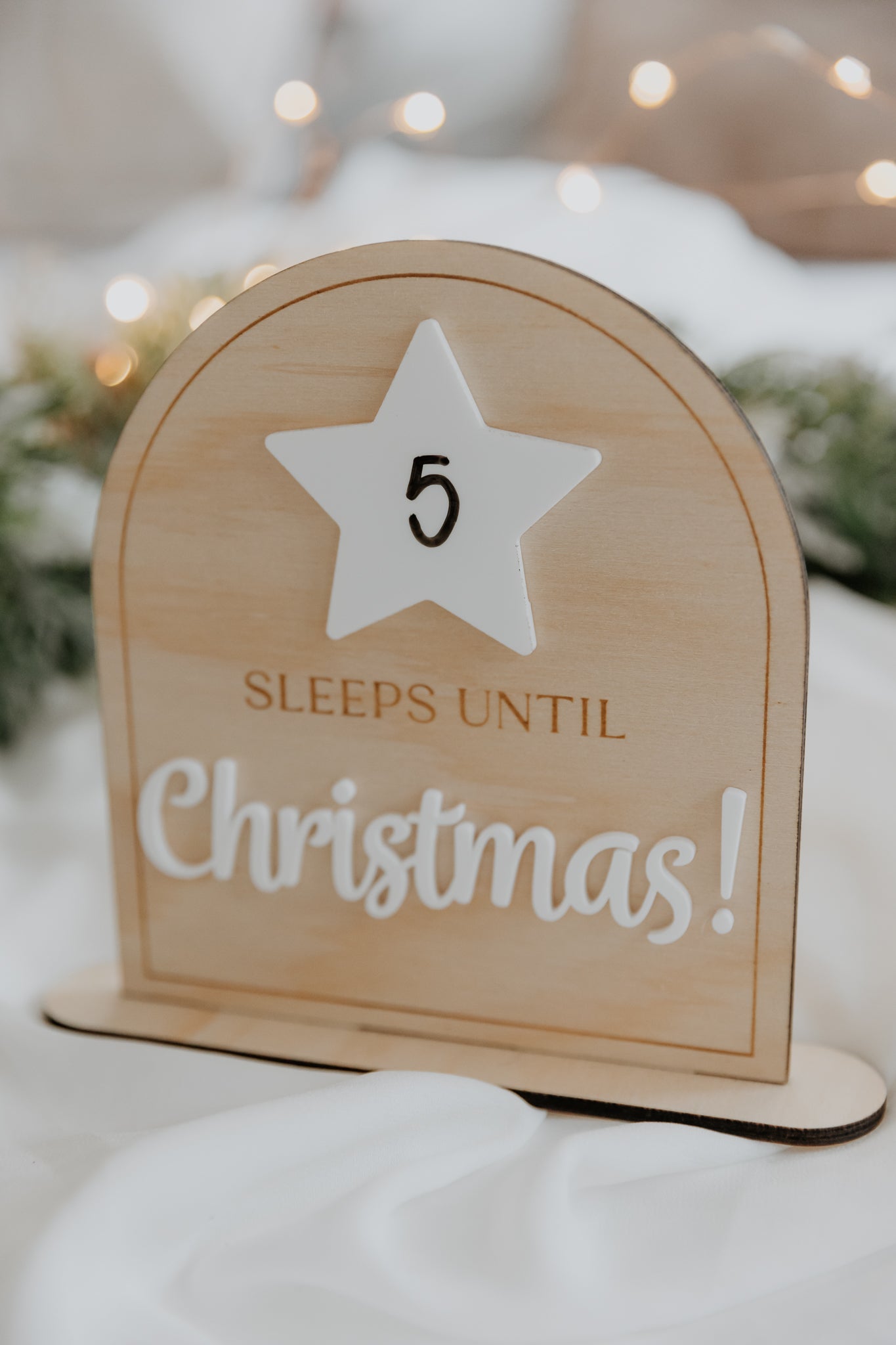 Sleeps Until Christmas standing sign