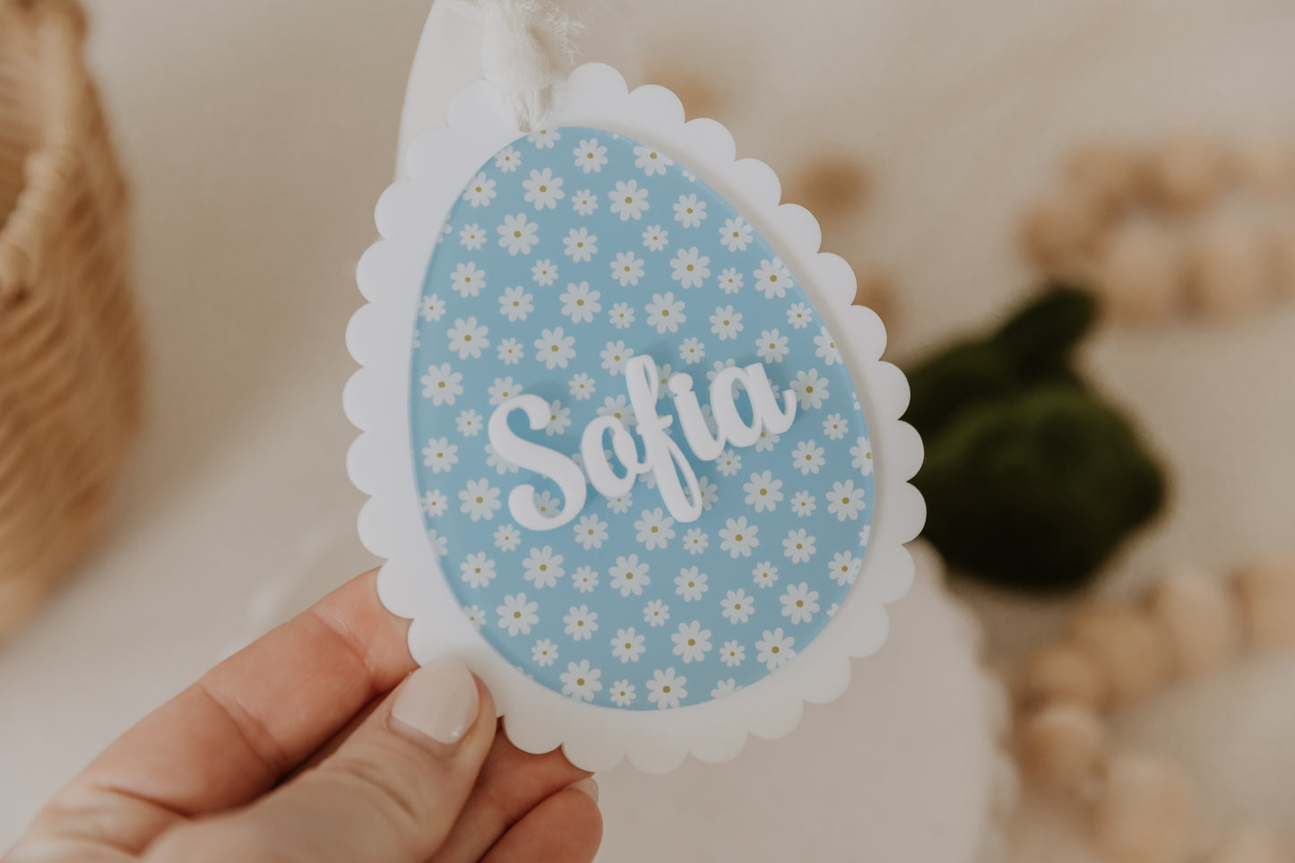 Blue and White Daisy design acrylic easter basket tag personalised with child name