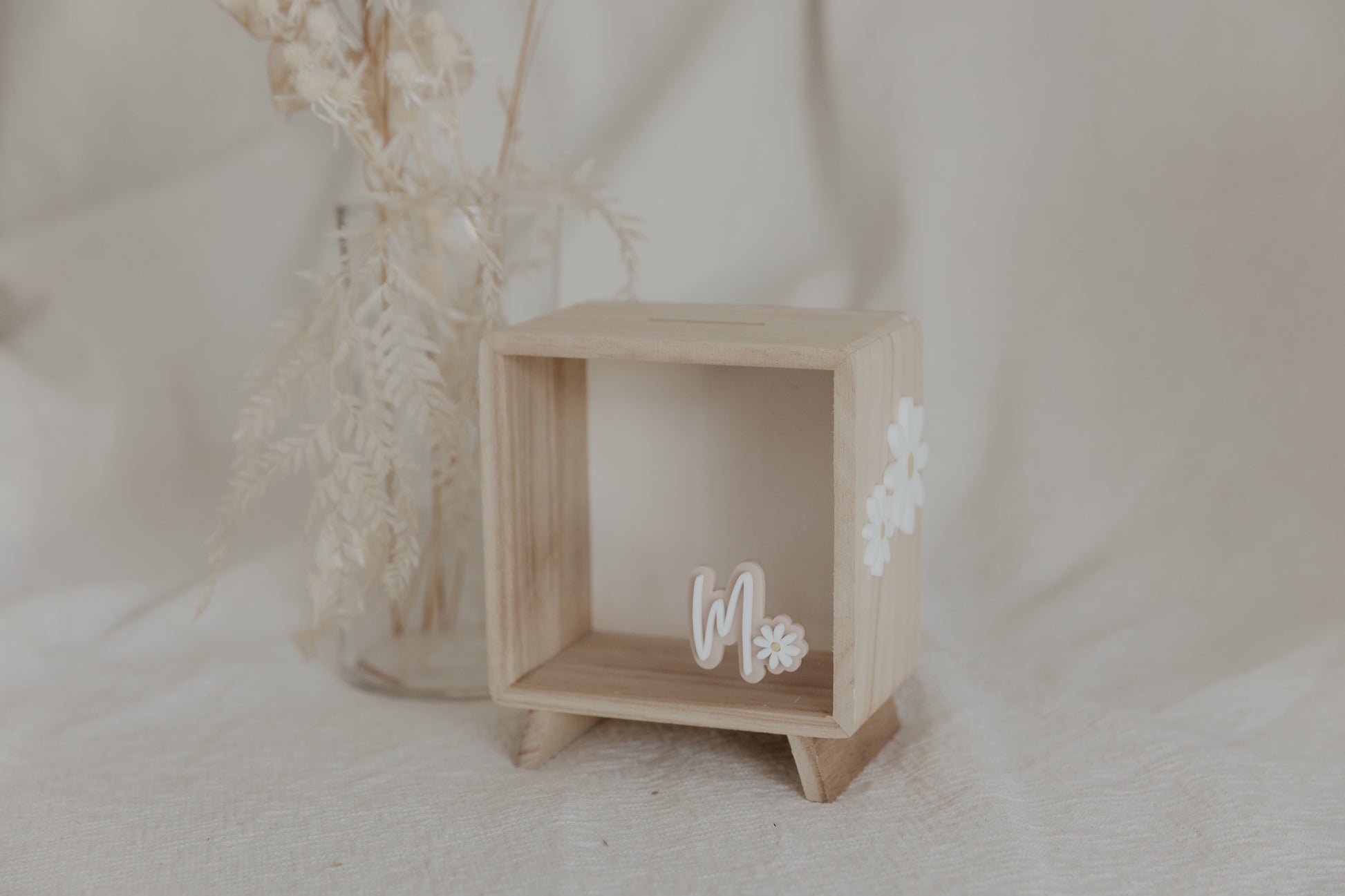 Daisy Money box personalised piggy bank with flowers, moneybox for girls, wooden custom kids money box