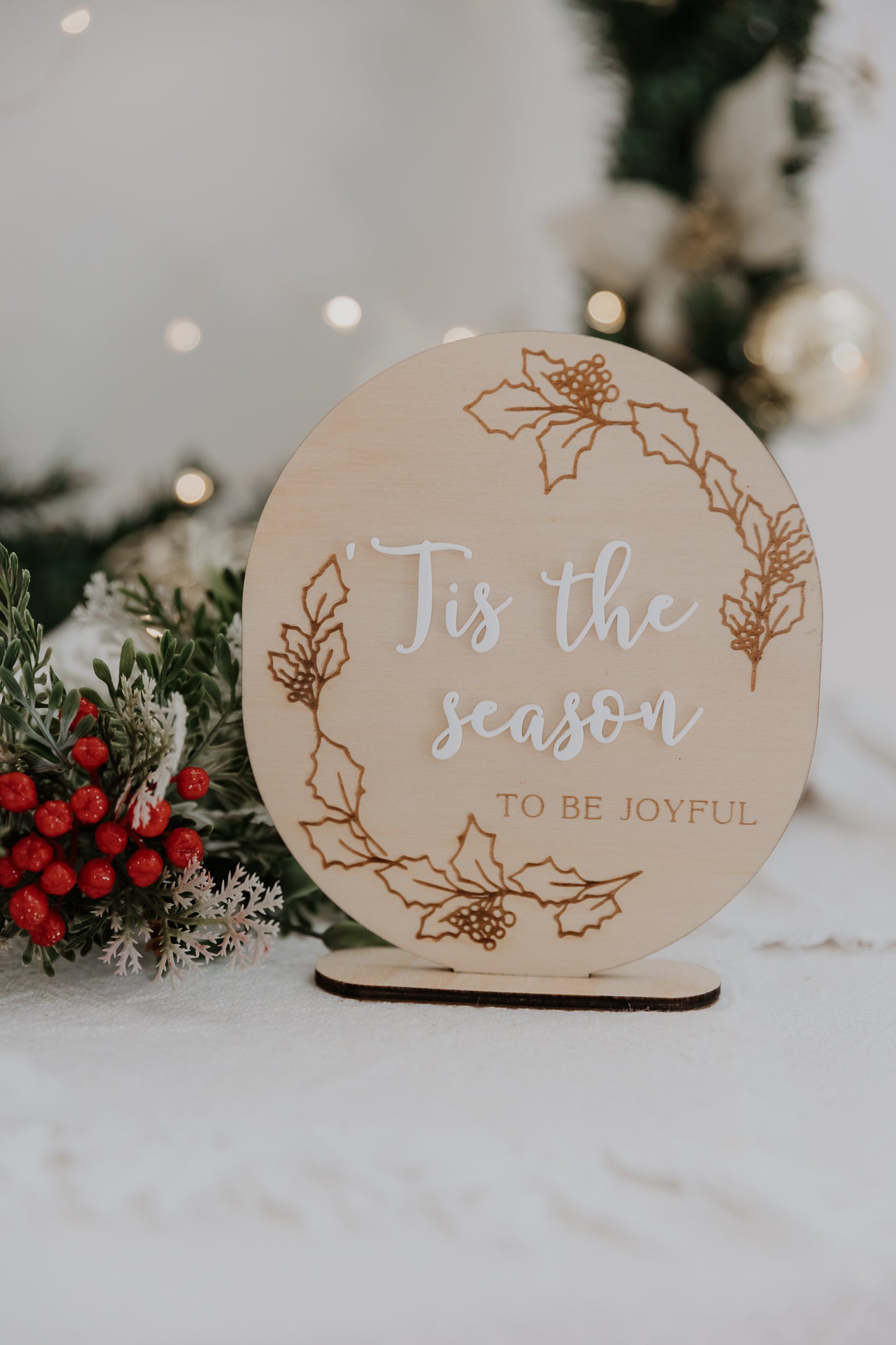 Holly 'Tis the Season Christmas standing sign