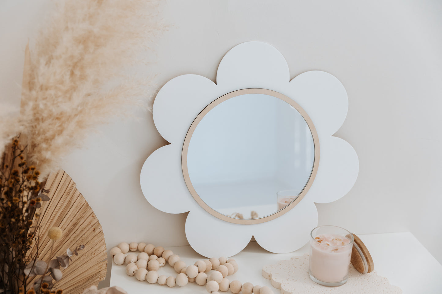 Daisy flower shaped Mirror