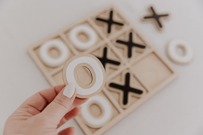 Tic Tac Toe - Naughts and Crosses Game