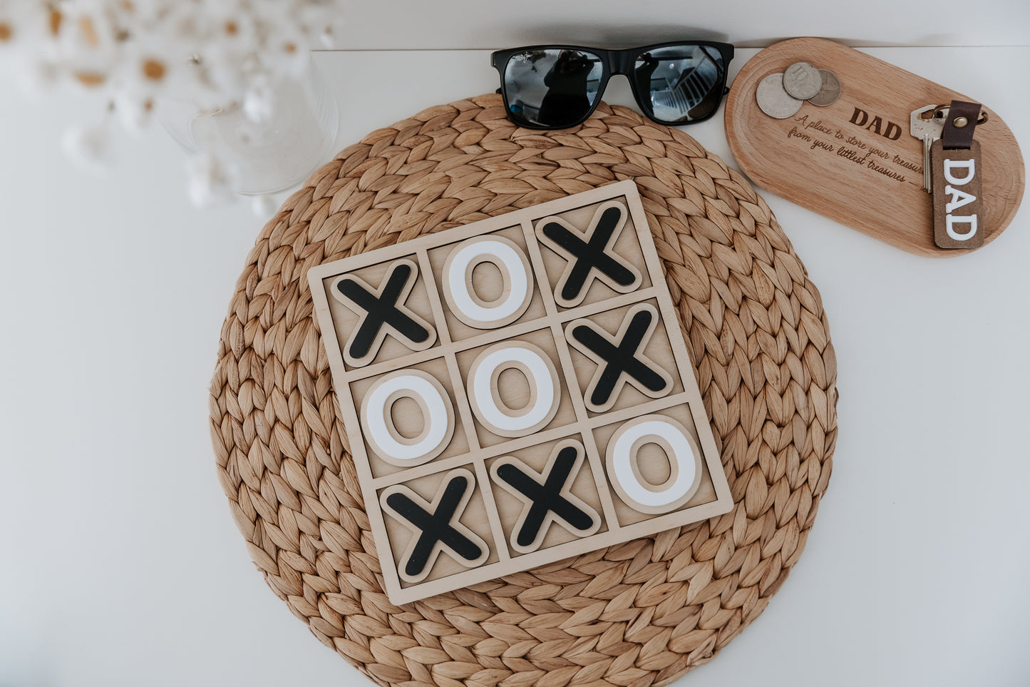 Tic Tac Toe - Naughts and Crosses Game