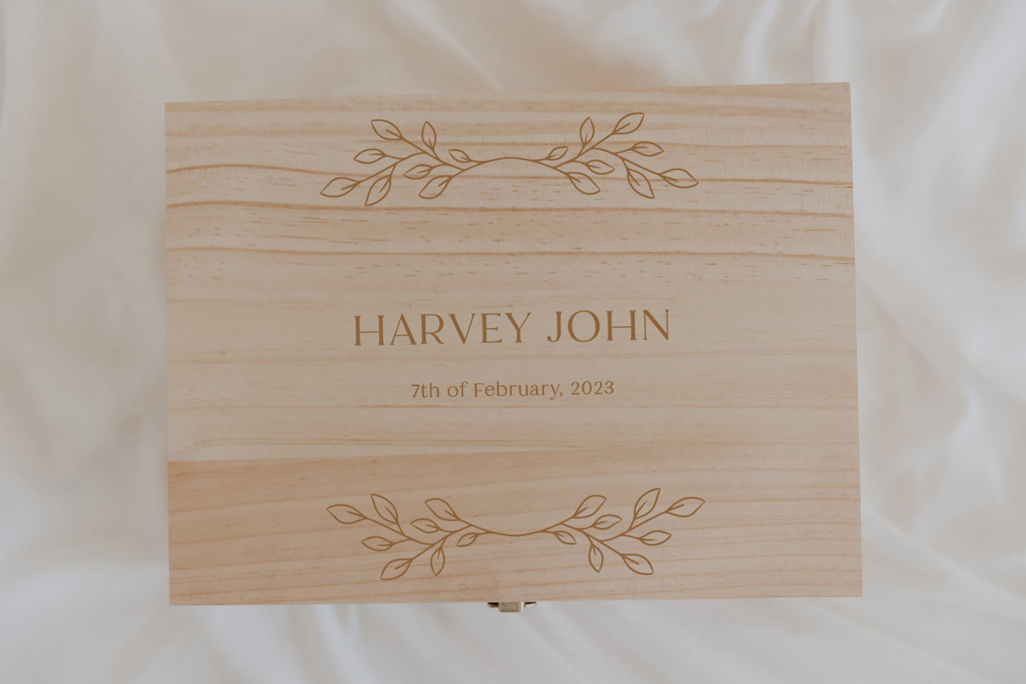 keepsake box wooden engraved leaves